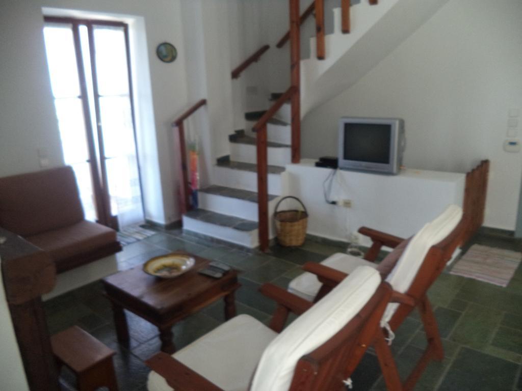 Ilis Villas Kastro-Kyllini Rum bild