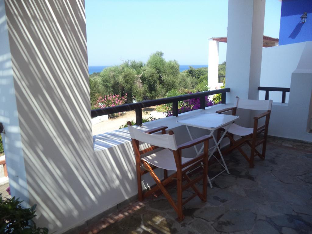 Ilis Villas Kastro-Kyllini Rum bild