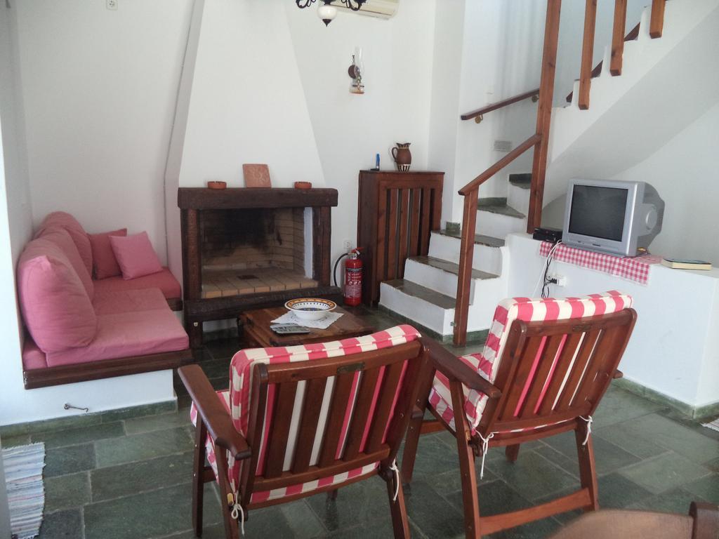 Ilis Villas Kastro-Kyllini Rum bild